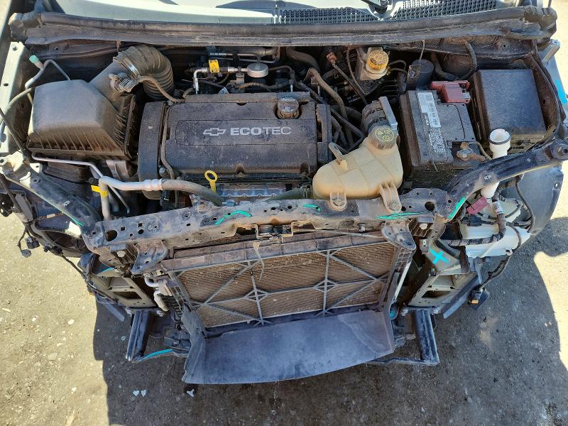 64565386 :رقم المزاد ، 1G1JC6SH1F4129442 vin ، 2015 Chevrolet Sonic مزاد بيع