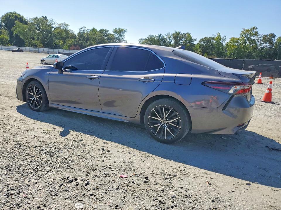 2021 Toyota Camry მანქანა იყიდება აუქციონზე, vin: 4T1G11AK4MU483875, აუქციონის ნომერი: 66484576