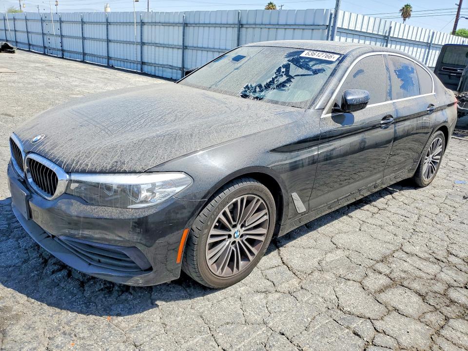 63612766 :رقم المزاد ، WBAJA5C5XKG900790 vin ، 2019 Bmw 530 مزاد بيع