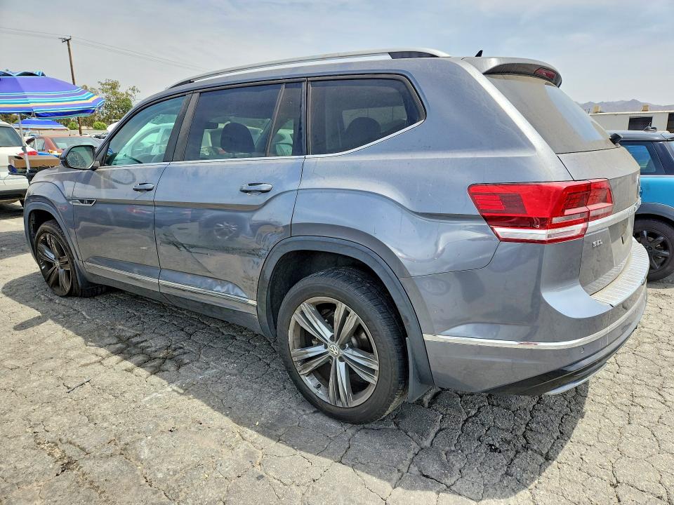 2019 Volkswagen Atlas მანქანა იყიდება აუქციონზე, vin: 1V2RR2CA4KC590085, აუქციონის ნომერი: 64698706