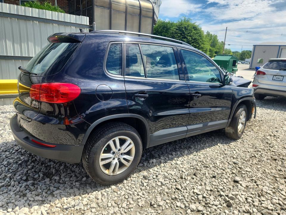 Продажа на аукционе авто 2017 Volkswagen Tiguan, vin: WVGBV7AX2HK000639, номер лота: 63804156