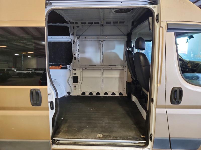 64724336 :رقم المزاد ، 3C6TRVCG1HE530707 vin ، 2017 Ram Promaster 2500 مزاد بيع