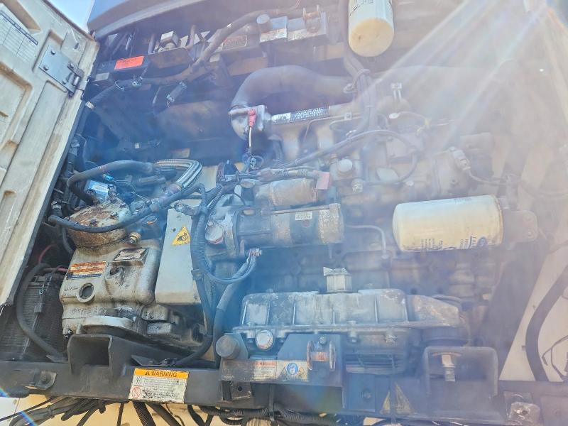 60050046 :رقم المزاد ، 1UYVS2534GU413042 vin ، 2016 Utility Vs2ra مزاد بيع