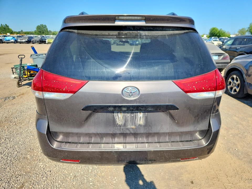 2012 Toyota Sienna მანქანა იყიდება აუქციონზე, vin: 5TDZK3DC8CS199212, აუქციონის ნომერი: 63026066