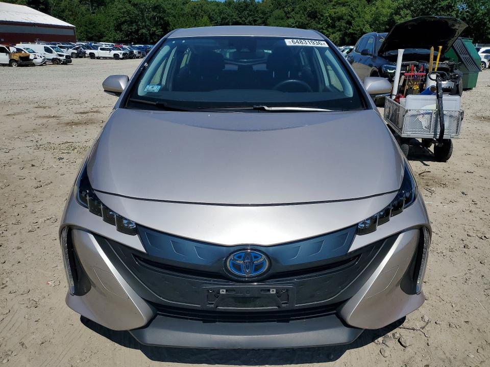 64831936 :رقم المزاد ، JTDKAMFP8M3193813 vin ، 2021 Toyota Prius Prime مزاد بيع