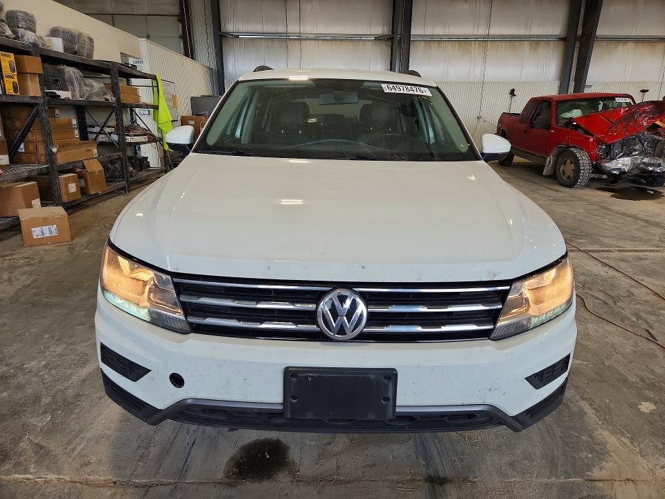 2021 Volkswagen Tiguan მანქანა იყიდება აუქციონზე, vin: 3VV2B7AX9MM100951, აუქციონის ნომერი: 64978476