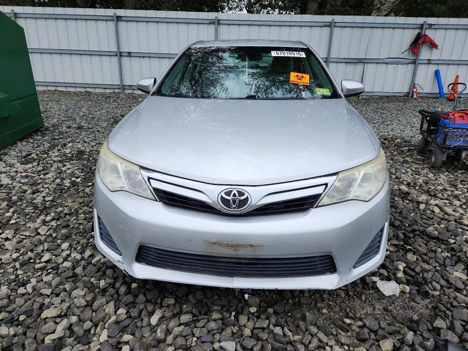 67010916 :رقم المزاد ، 4T4BF1FK4ER394903 vin ، 2014 Toyota Camry مزاد بيع