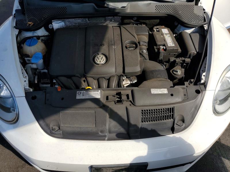 64097946 :رقم المزاد ، 3VW5P7AT5DM826183 vin ، 2013 Volkswagen Beetle مزاد بيع