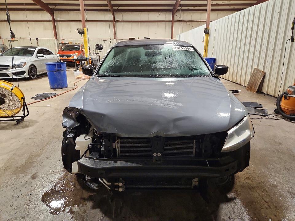 64615356 :رقم المزاد ، 3VW267AJ5GM288044 vin ، 2016 Volkswagen Jetta مزاد بيع