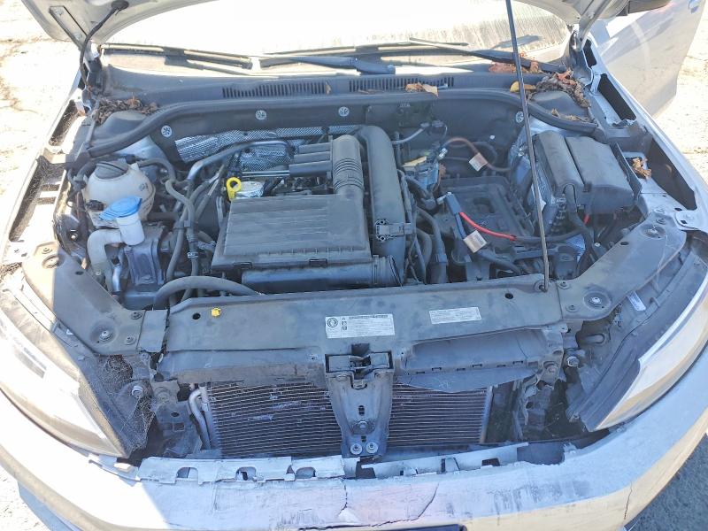 64090636 :رقم المزاد ، 3VW167AJ5GM342275 vin ، 2016 Volkswagen Jetta مزاد بيع
