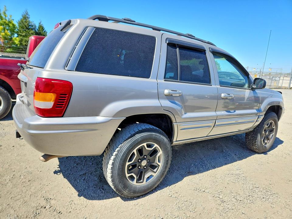 2001 Jeep Grand Cherokee მანქანა იყიდება აუქციონზე, vin: 1J4GW58N71C551711, აუქციონის ნომერი: 62628336