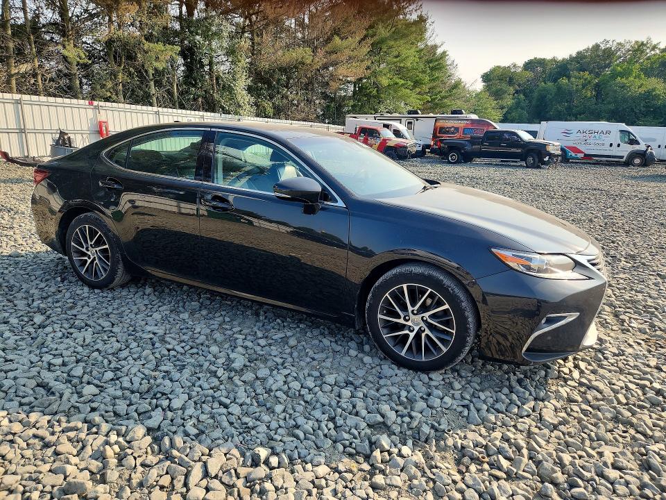 64969356 :رقم المزاد ، 58ABK1GG9GU026227 vin ، 2016 Lexus Es مزاد بيع