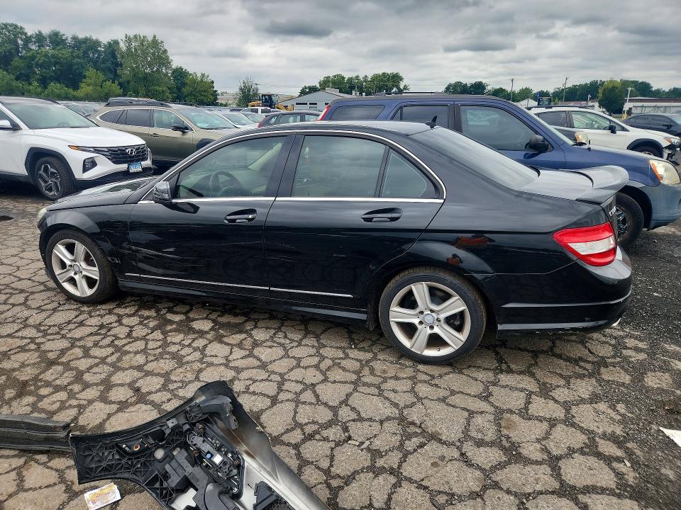 Продаж на аукціоні авто 2011 Mercedes-benz C, vin: WDDGF8BB5BR133805, номер лоту: 64763346