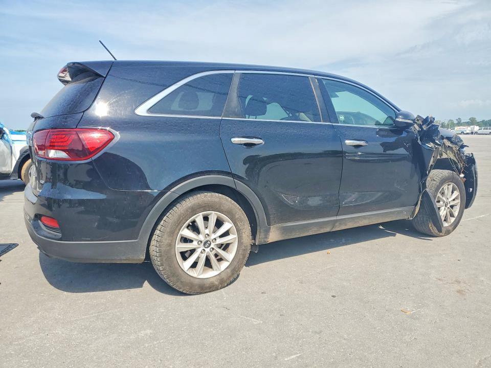 64713386 :رقم المزاد ، 5XYPG4A35KG586928 vin ، 2019 Kia Sorento مزاد بيع