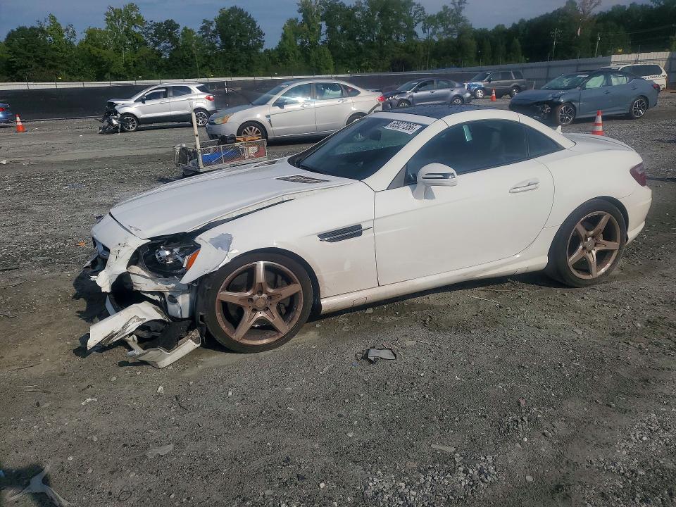 2016 Mercedes-benz Slk მანქანა იყიდება აუქციონზე, vin: WDDPK5HA8GF120130, აუქციონის ნომერი: 65927356