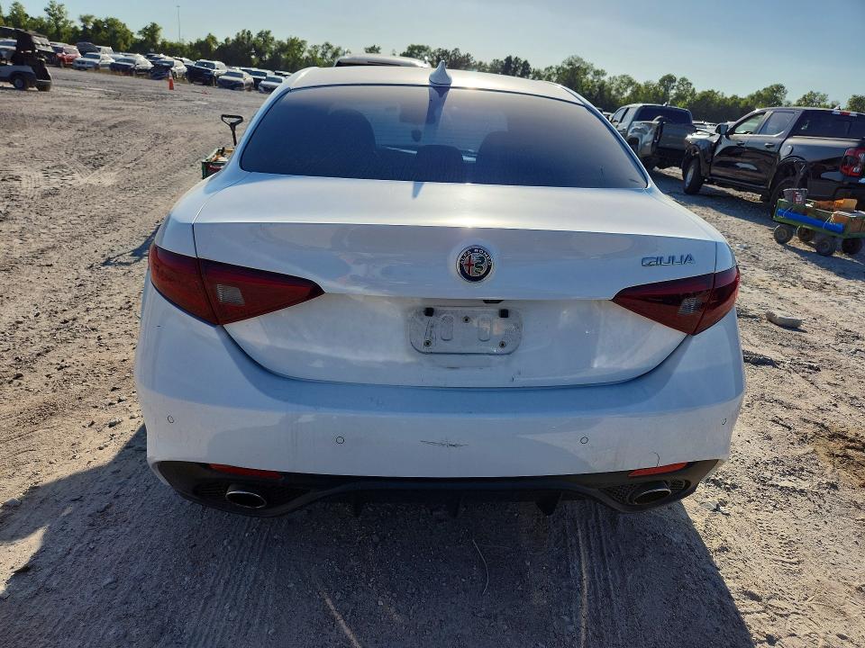 Продаж на аукціоні авто 2018 Alfa Romeo Giulia, vin: ZARFAECN6J7592448, номер лоту: 65365086