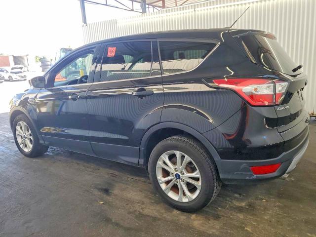 Продажа на аукционе авто 2017 Ford Escape, vin: 1FMCU0GD7HUF02630, номер лота: 63800936