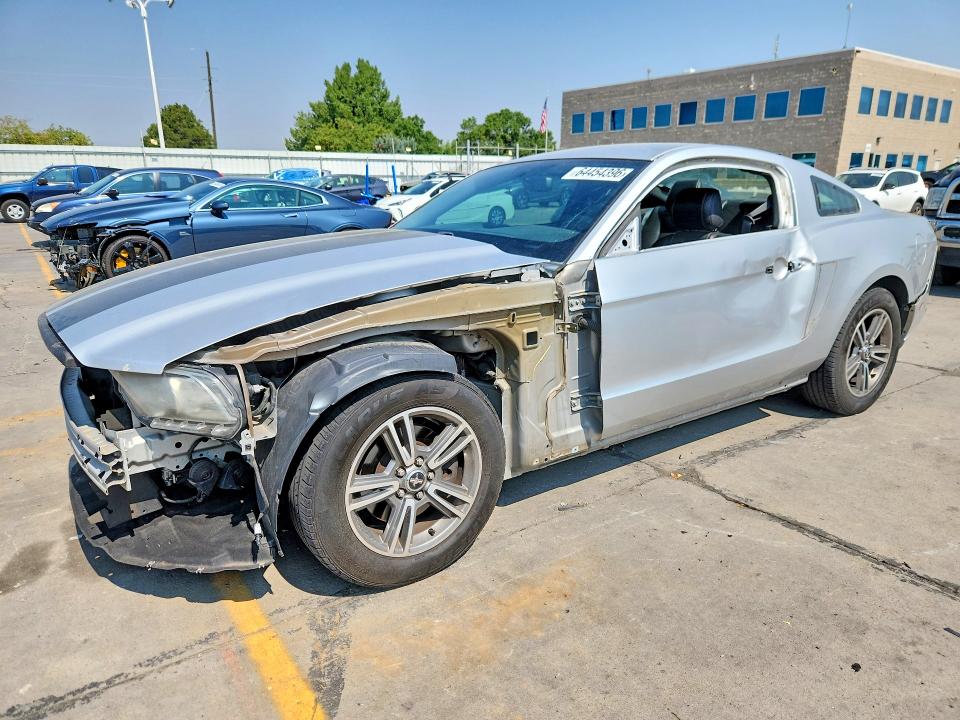 2013 Ford Mustang მანქანა იყიდება აუქციონზე, vin: 1ZVBP8AM6D5238218, აუქციონის ნომერი: 64454396