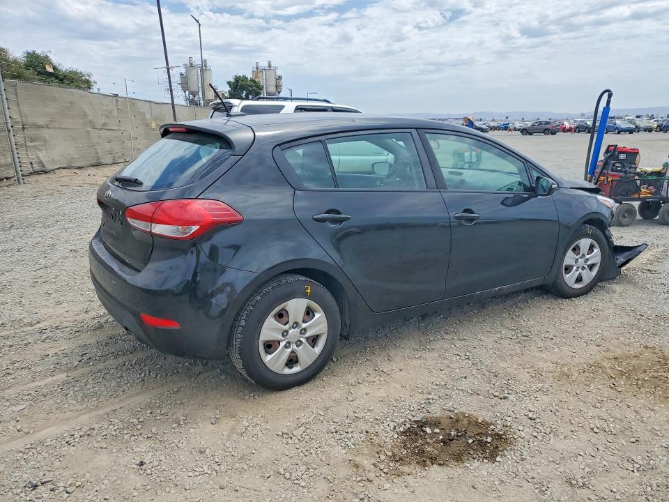 Продажа на аукционе авто 2018 Kia Forte5, vin: KNAFK5A87J5773636, номер лота: 63163386