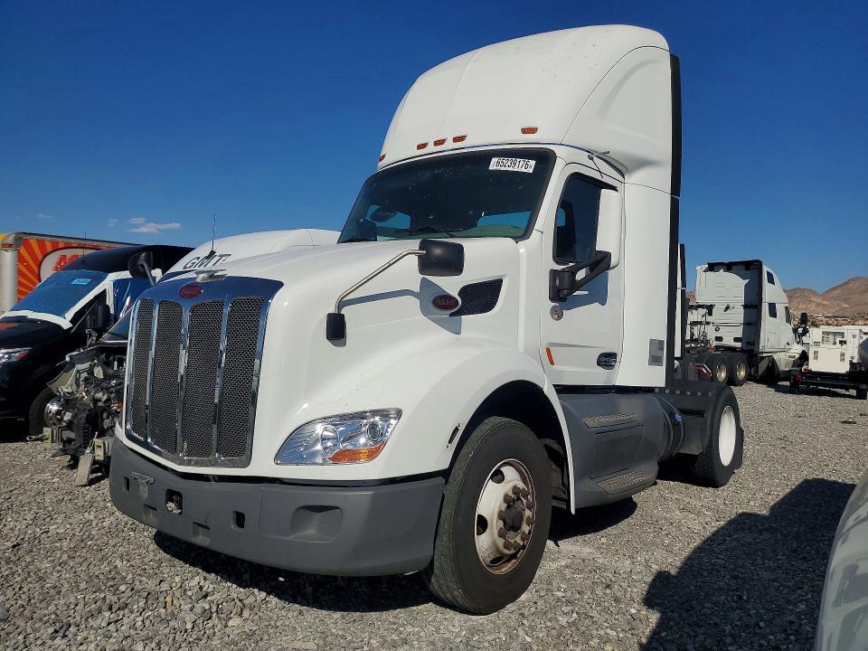 Продаж на аукціоні авто 2020 Peterbilt 579, vin: 1XPBA48X9LD685710, номер лоту: 65239176