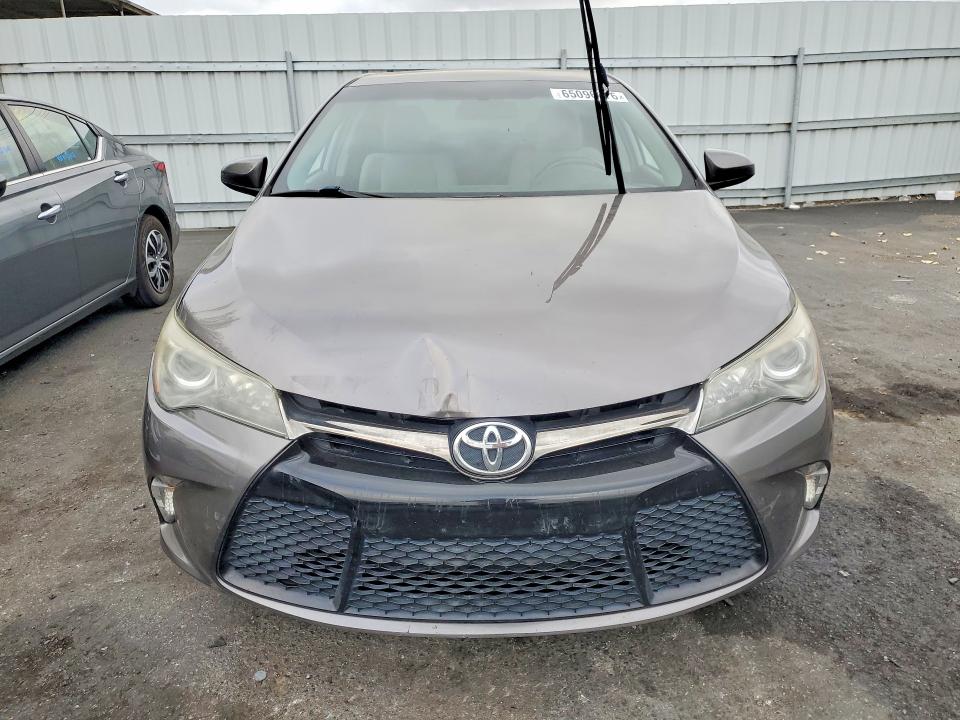 2017 Toyota Camry მანქანა იყიდება აუქციონზე, vin: 4T1BF1FK2HU626042, აუქციონის ნომერი: 65096876