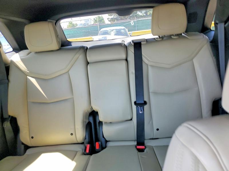 66760606 :رقم المزاد ، 1GYKNDRS2HZ275831 vin ، 2017 Cadillac Xt5 مزاد بيع