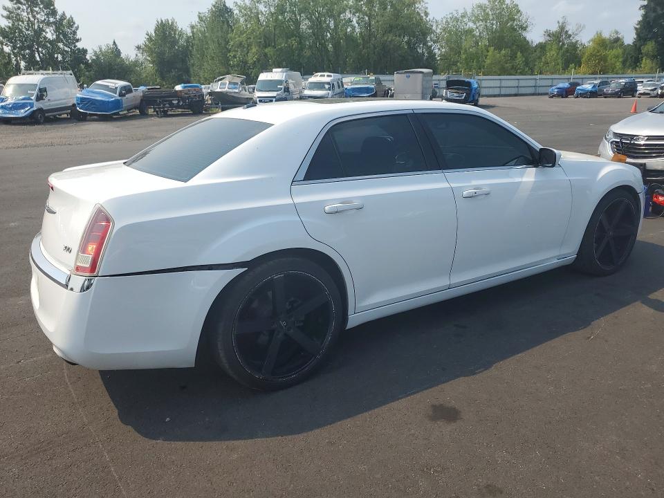 64717936 :رقم المزاد ، 2C3CCAAG3DH707704 vin ، 2013 Chrysler 300 مزاد بيع