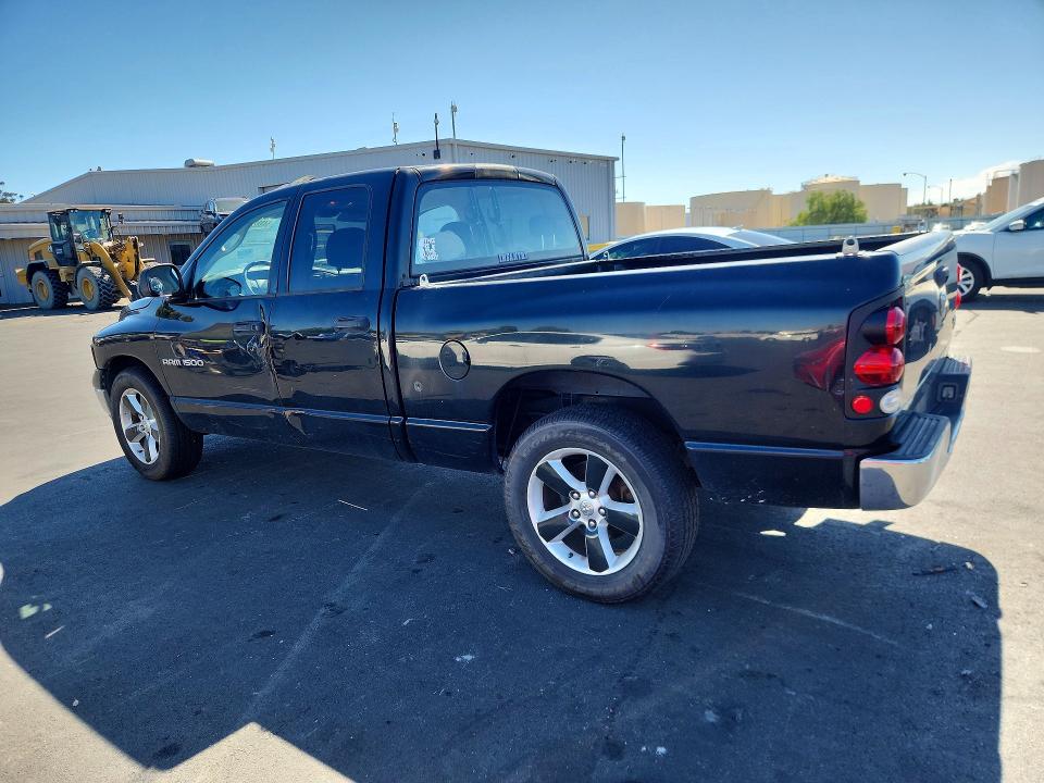 64082316 :رقم المزاد ، 1D7HA18N85J606689 vin ، 2005 Dodge Ram 1500 مزاد بيع