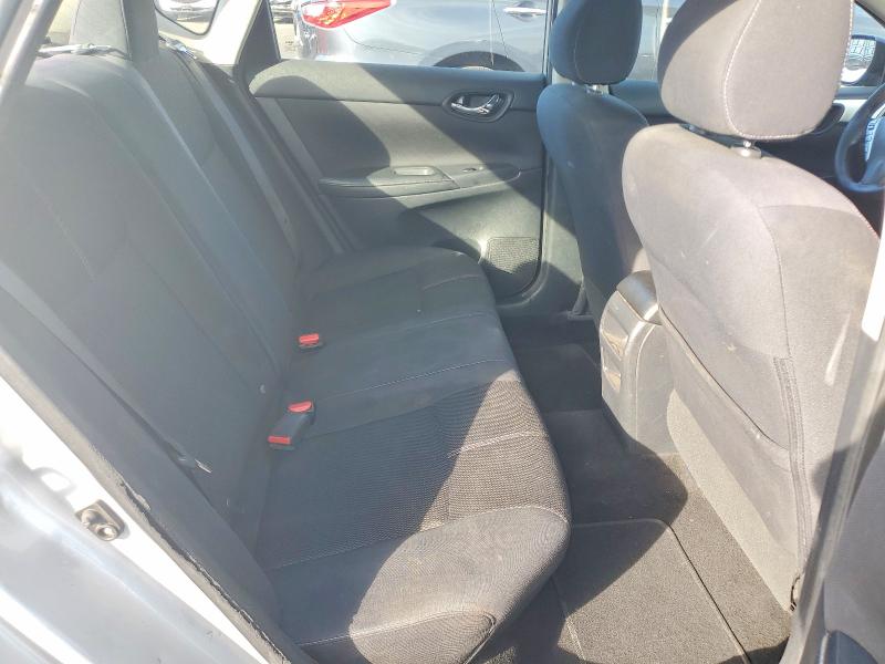 64813246 :رقم المزاد ، 3N1AB7AP1HY227284 vin ، 2017 Nissan Sentra مزاد بيع