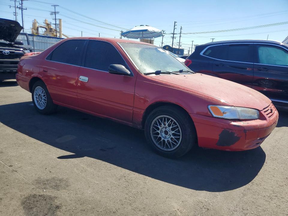 1997 Toyota Camry მანქანა იყიდება აუქციონზე, vin: JT2BG22K2V0015436, აუქციონის ნომერი: 67347556
