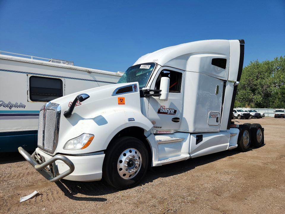 Продаж на аукціоні авто 2020 Kenworth Construction, vin: 1XKYD49X8LJ359551, номер лоту: 61800276