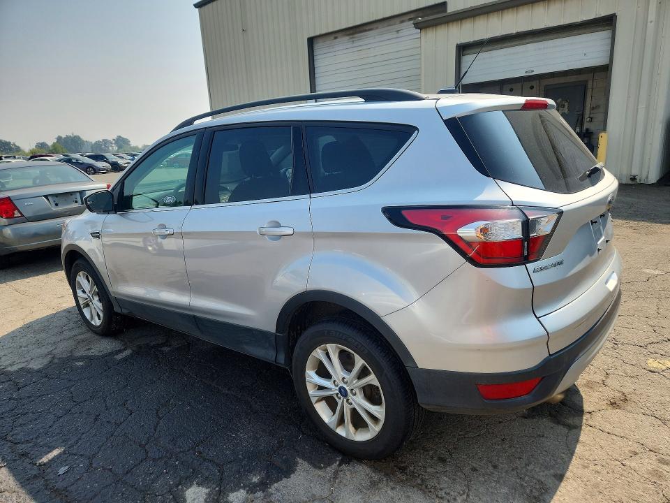 2018 Ford Escape მანქანა იყიდება აუქციონზე, vin: 1FMCU9GD7JUC60948, აუქციონის ნომერი: 63781266