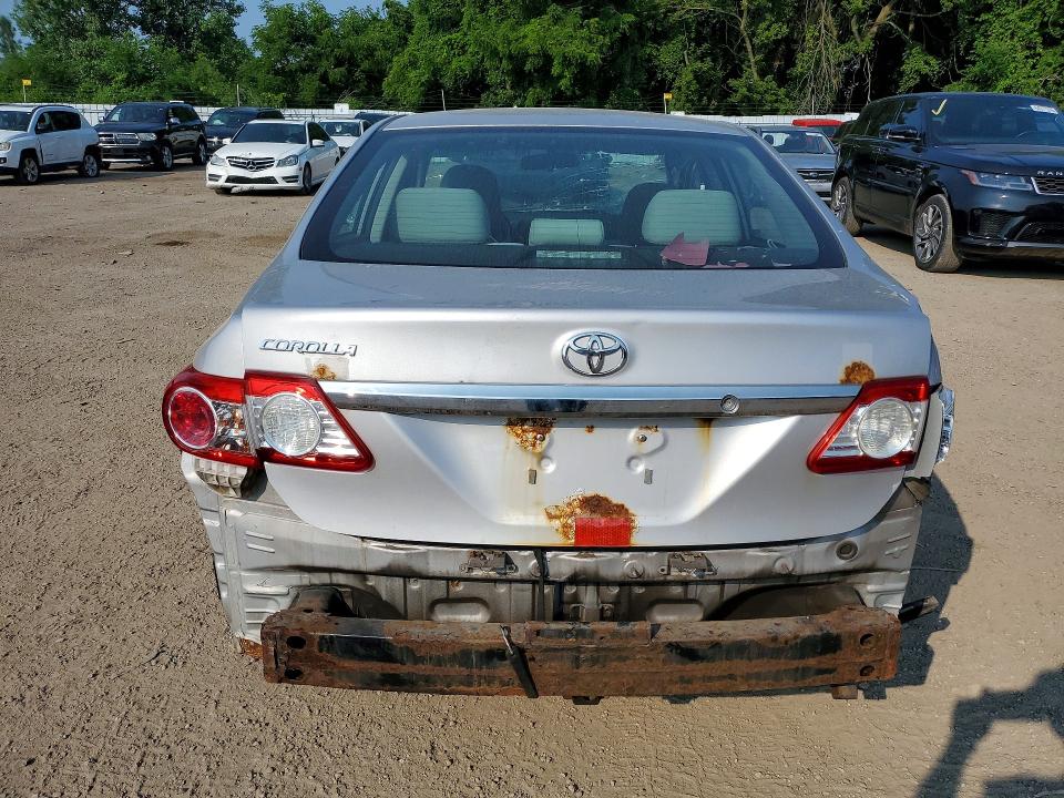 64928596 :رقم المزاد ، 2T1BU4EE0BC689443 vin ، 2011 Toyota Corolla مزاد بيع
