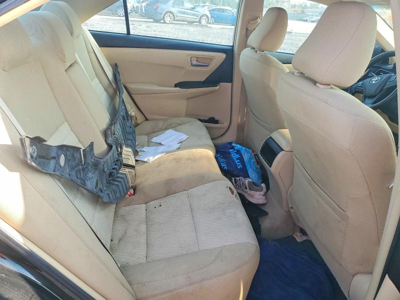 64946246 :رقم المزاد ، 4T4BF1FK2FR448717 vin ، 2015 Toyota Camry مزاد بيع