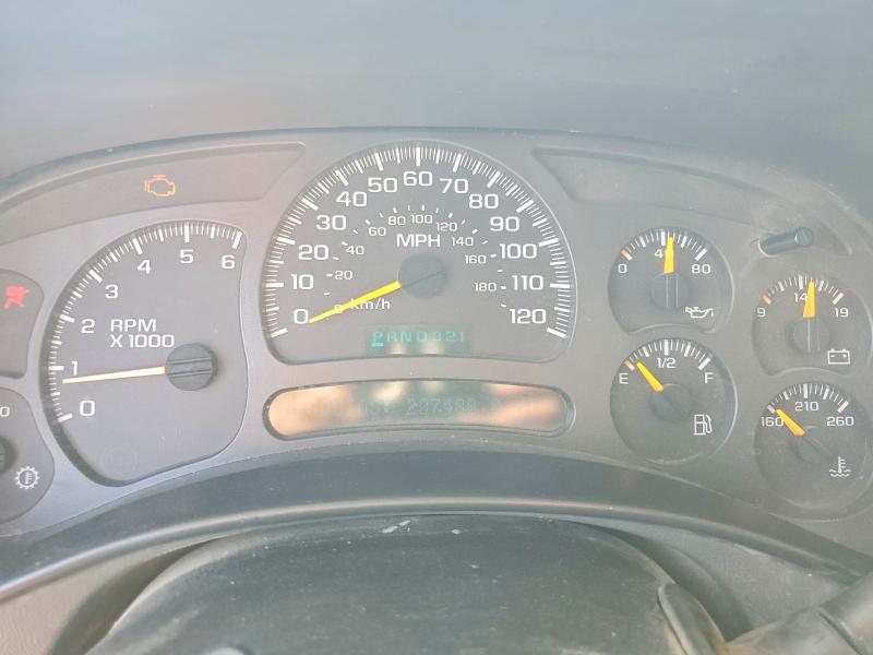 63793656 :رقم المزاد ، 1GCGK23U74F194399 vin ، 2004 Chevrolet Silverado مزاد بيع