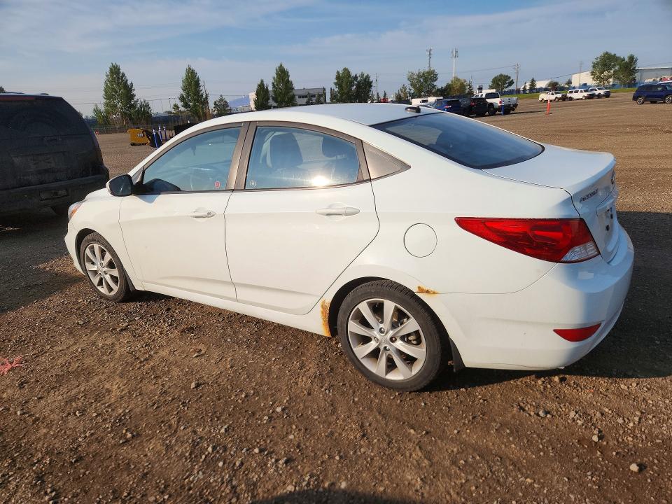 2013 Hyundai Accent მანქანა იყიდება აუქციონზე, vin: KMHCU4AE7DU330960, აუქციონის ნომერი: 63769996