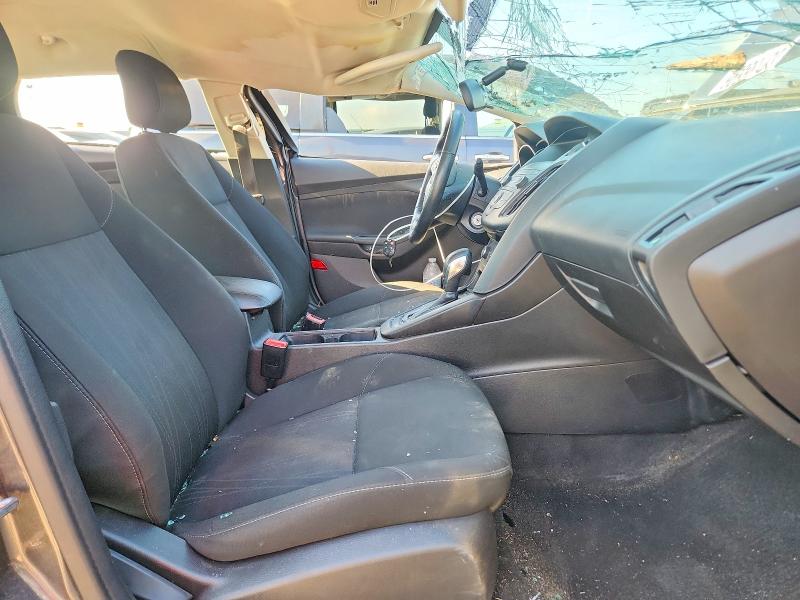 65136596 :رقم المزاد ، 1FADP3K25JL317663 vin ، 2018 Ford Focus مزاد بيع