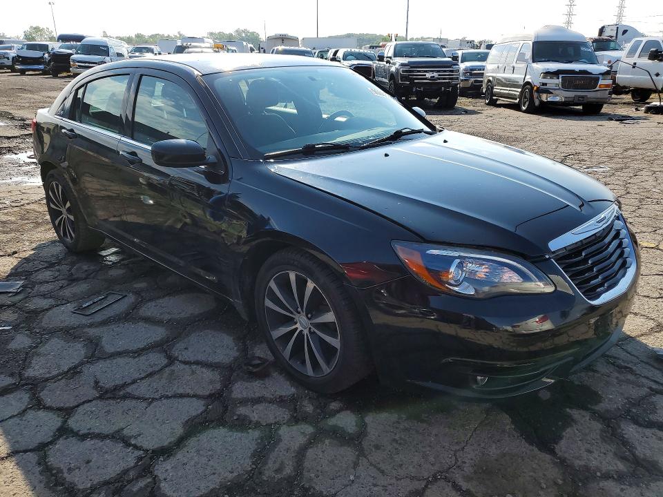 56083896 :رقم المزاد ، 1C3CCBBG8CN257655 vin ، 2012 Chrysler 200 مزاد بيع
