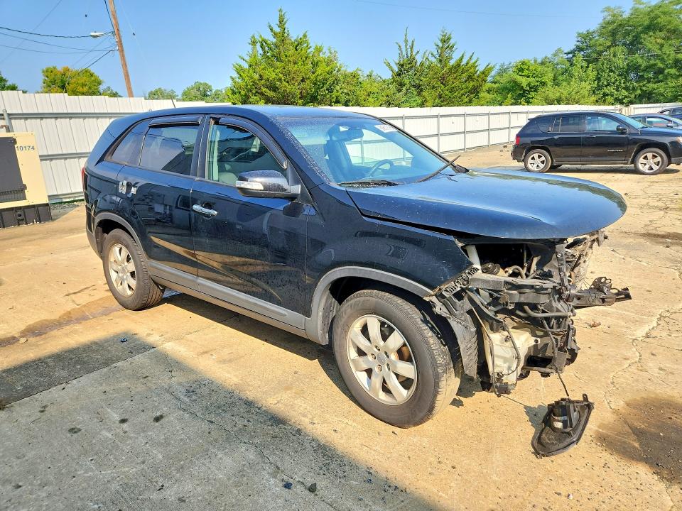 2013 Kia Sorento მანქანა იყიდება აუქციონზე, vin: 5XYKT3A19DG415004, აუქციონის ნომერი: 64511916