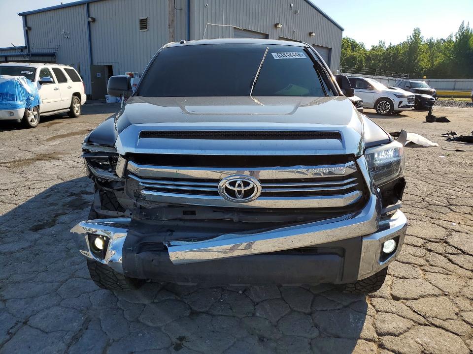 63848446 :رقم المزاد ، 5TFDW5F19GX552871 vin ، 2016 Toyota Tundra مزاد بيع