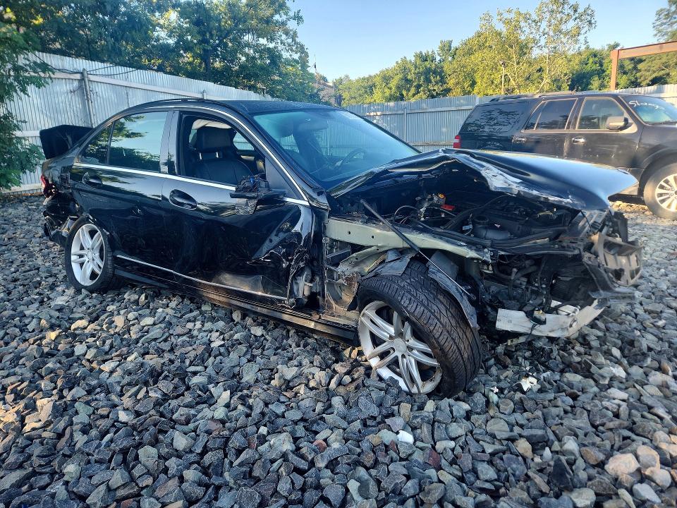 66167006 :رقم المزاد ، WDDGF8AB5EG164098 vin ، 2014 Mercedes-benz C مزاد بيع