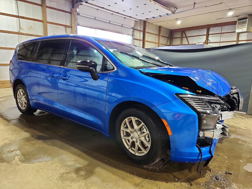 65148726 :رقم المزاد ، 2C4RC1BGXVR586881 vin ، 2027 Chrysler Pacifica مزاد بيع