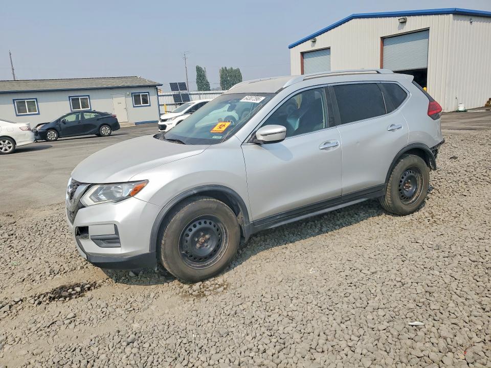 Продаж на аукціоні авто 2017 Nissan Rogue, vin: JN8AT2MV3HW015425, номер лоту: 64307396