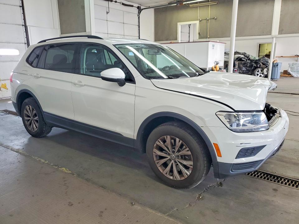 2019 Volkswagen Tiguan მანქანა იყიდება აუქციონზე, vin: 3VV0B7AX9KM044921, აუქციონის ნომერი: 64841826