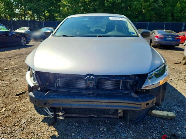 65890446 :رقم المزاد ، 3VW267AJ0GM364835 vin ، 2016 Volkswagen Jetta مزاد بيع