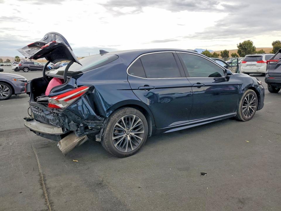 Продажа на аукционе авто 2019 Toyota Camry, vin: 4T1B11HK2KU800825, номер лота: 67195686