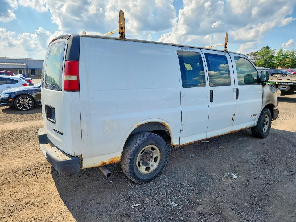 63743616 :رقم المزاد ، 1GCGG25V061250318 vin ، 2006 Chevrolet Express G2500 مزاد بيع