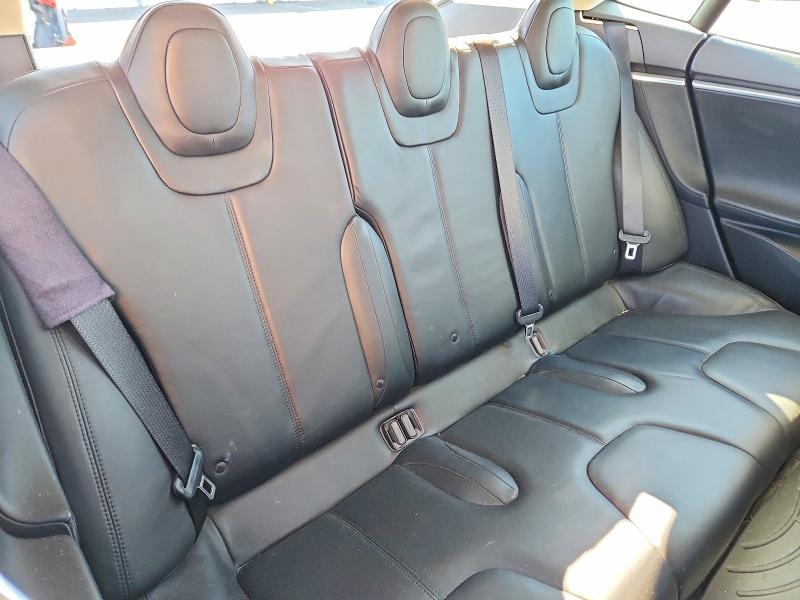 65501856 :رقم المزاد ، 5YJSA1CN4DFP05930 vin ، 2013 Tesla Model S مزاد بيع