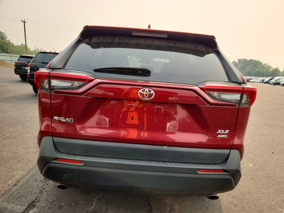 64120046 :رقم المزاد ، 2T3P1RFV0LW100800 vin ، 2020 Toyota Rav4 مزاد بيع