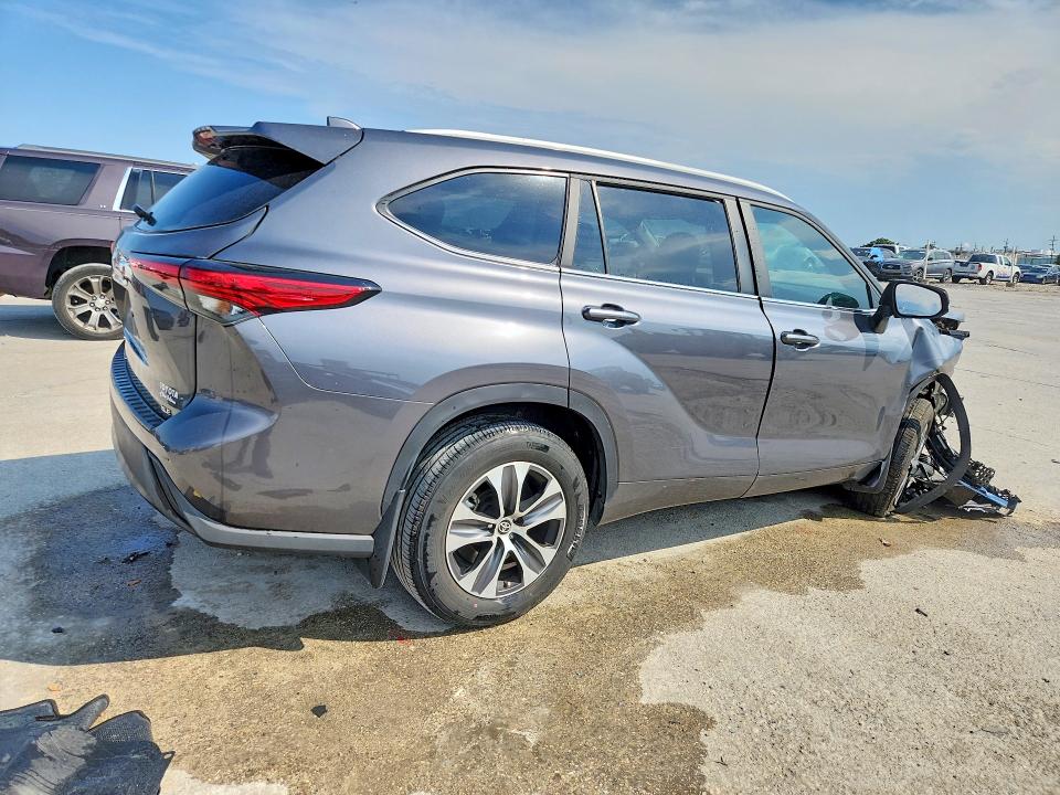 2023 Toyota Highlander მანქანა იყიდება აუქციონზე, vin: 5TDKDRAH3PS025178, აუქციონის ნომერი: 64009046